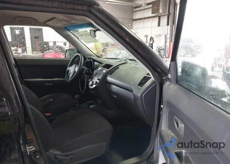 2010 Kia Soul z USA, uszkodzony, nr VIN KNDJT2A11A7195341